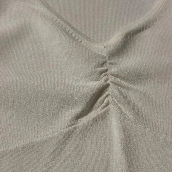 Ann Taylor Loft Simple White Light Weight Sweater Type Top. 3/4 Sleeve. Size Med - Picture 6 of 6